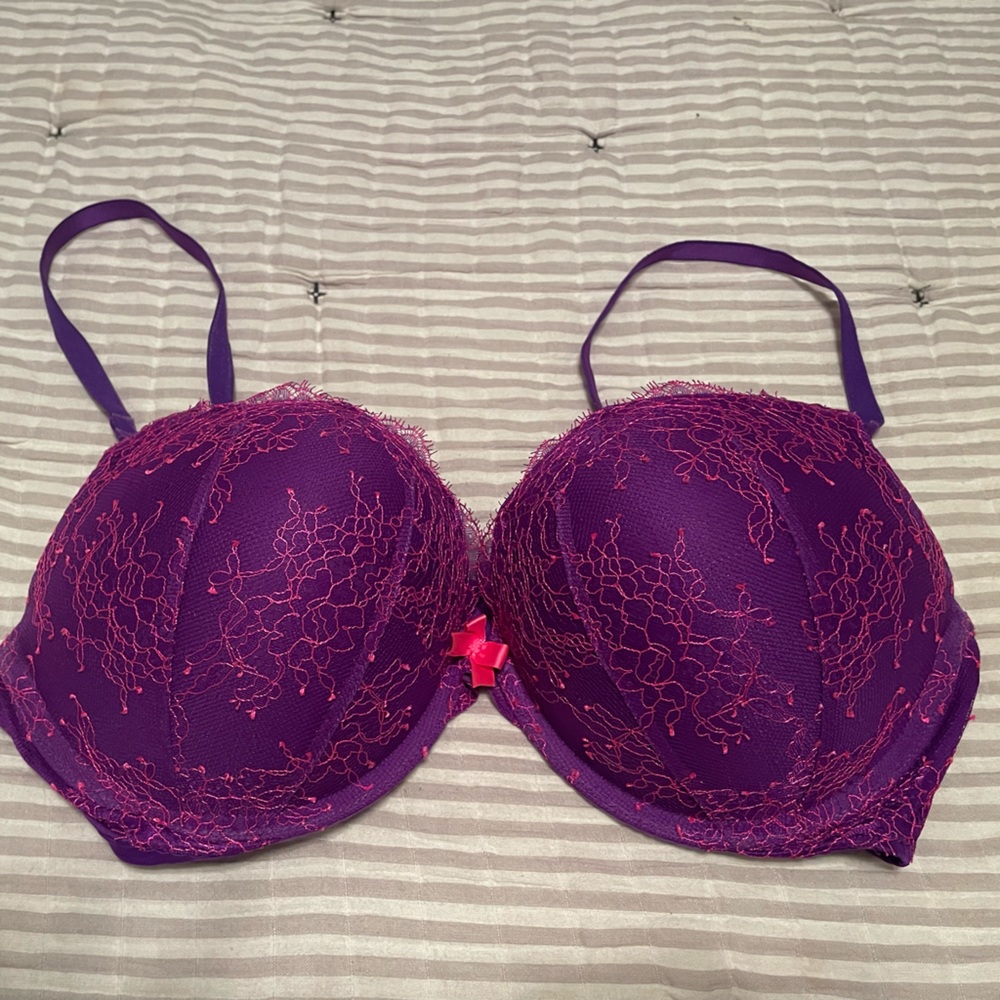 Victoria’s Secret Bombshell Push Up Bra (adds 2 cup sizes)
